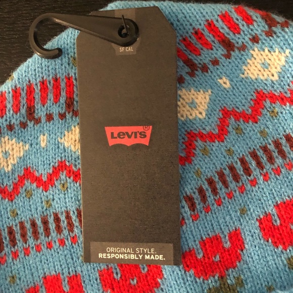 Levi’s Beanie - Picture 3 of 4